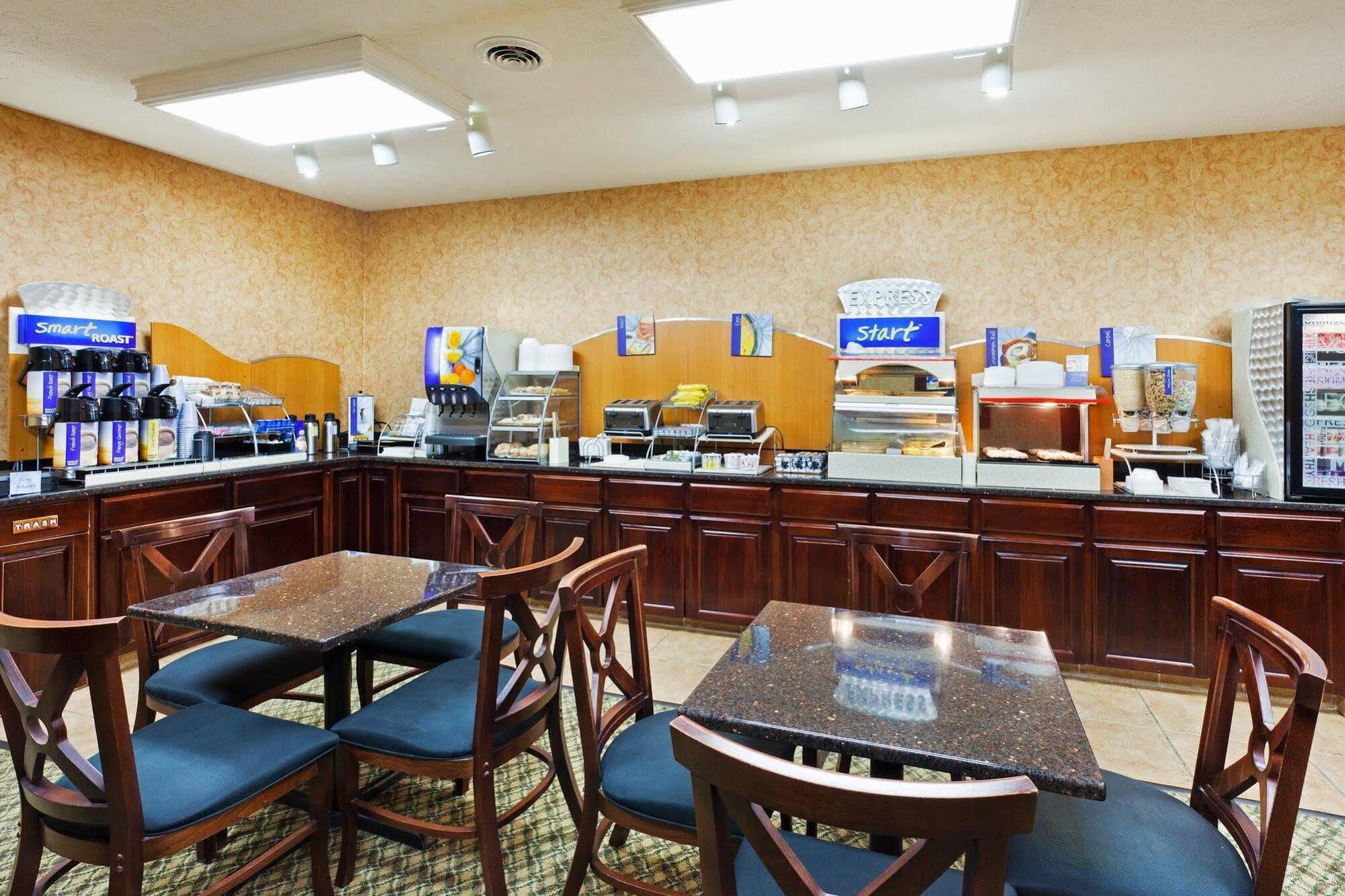 Holiday Inn Express Dandridge, An Ihg Hotel Buitenkant foto