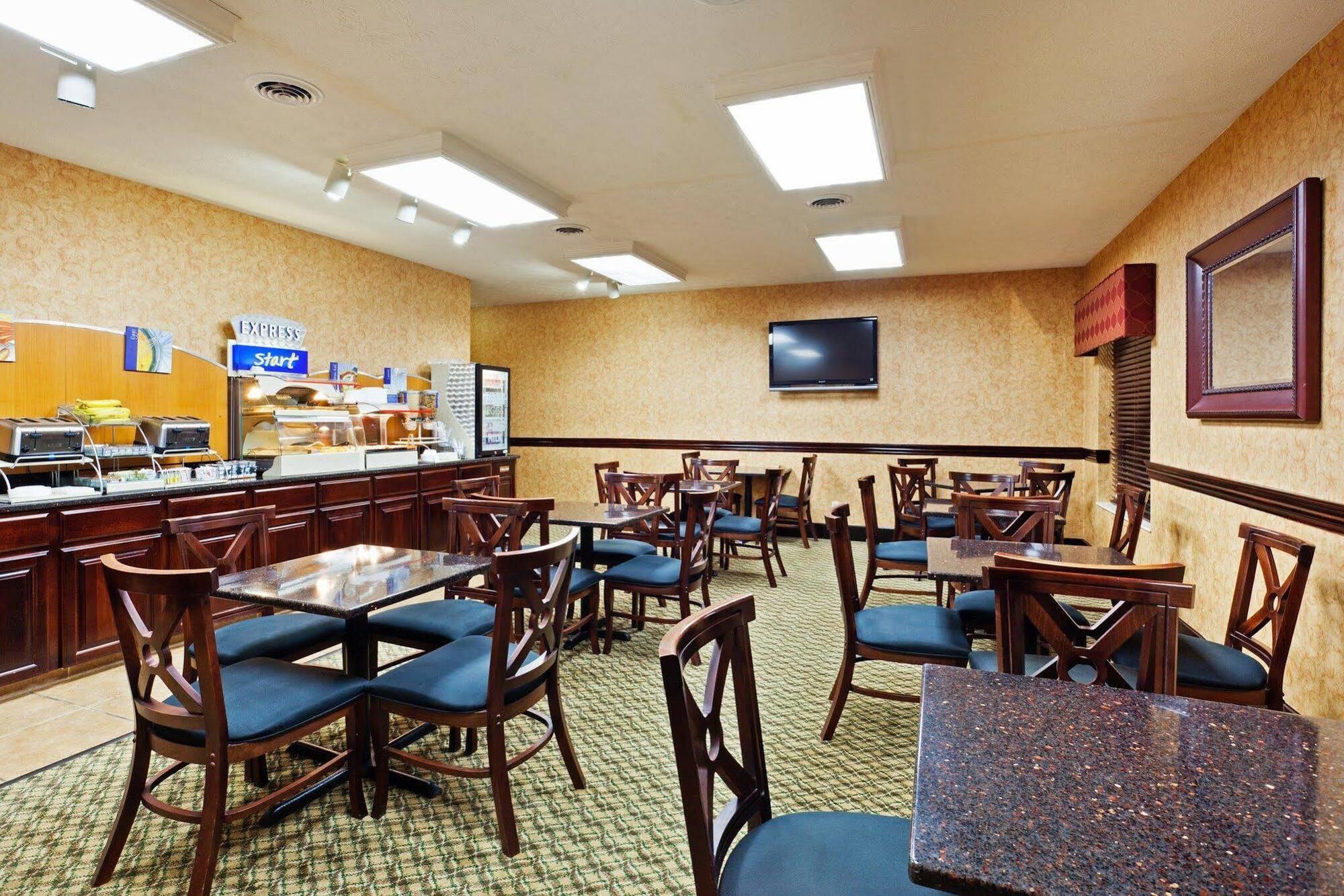 Holiday Inn Express Dandridge, An Ihg Hotel Buitenkant foto