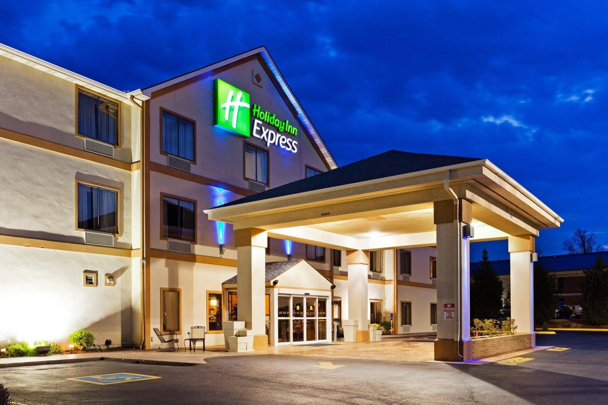 Holiday Inn Express Dandridge, An Ihg Hotel Buitenkant foto